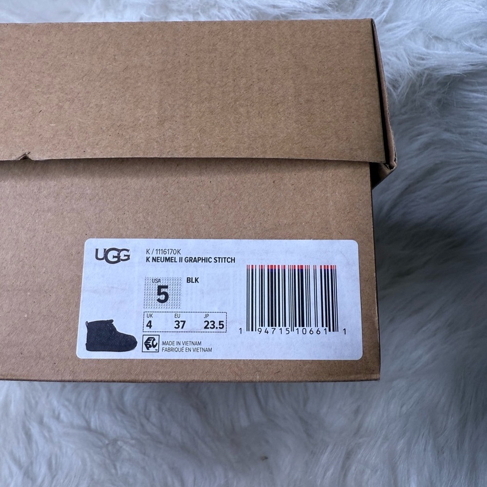 UGG Kids Black Graphic Stitch Boots